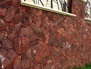 ��ɽ�rʯ��