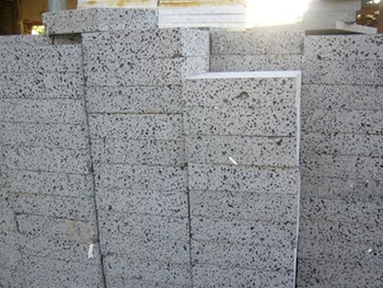 ��ɽ�rʯ��